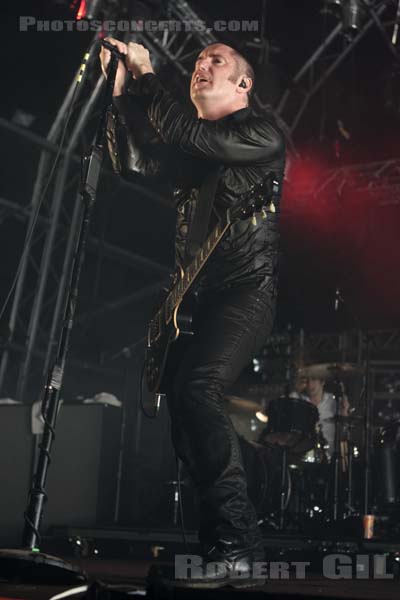NINE INCH NAILS - 2009-07-31 - PAREDES DE COURA (Portugal) - Praia do Tabuao - 